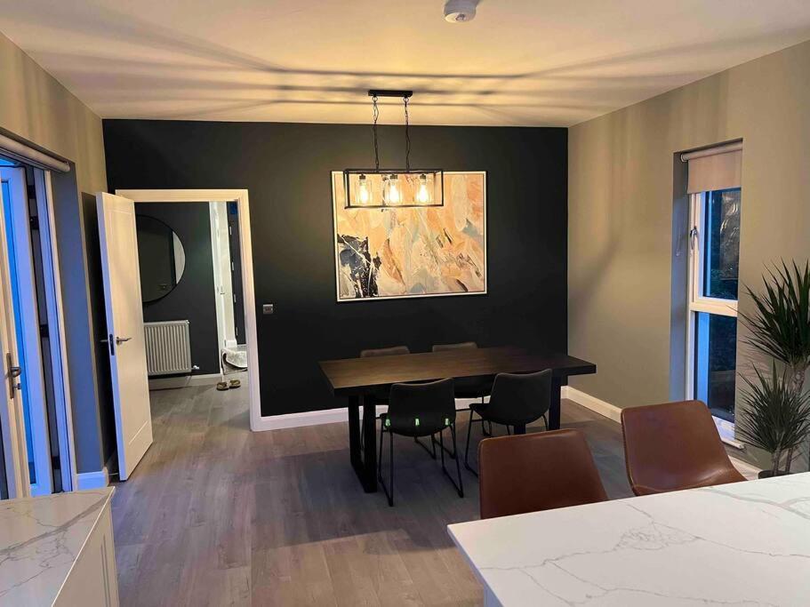 דבלין 3 Bed Rooms Vip Family House מראה חיצוני תמונה